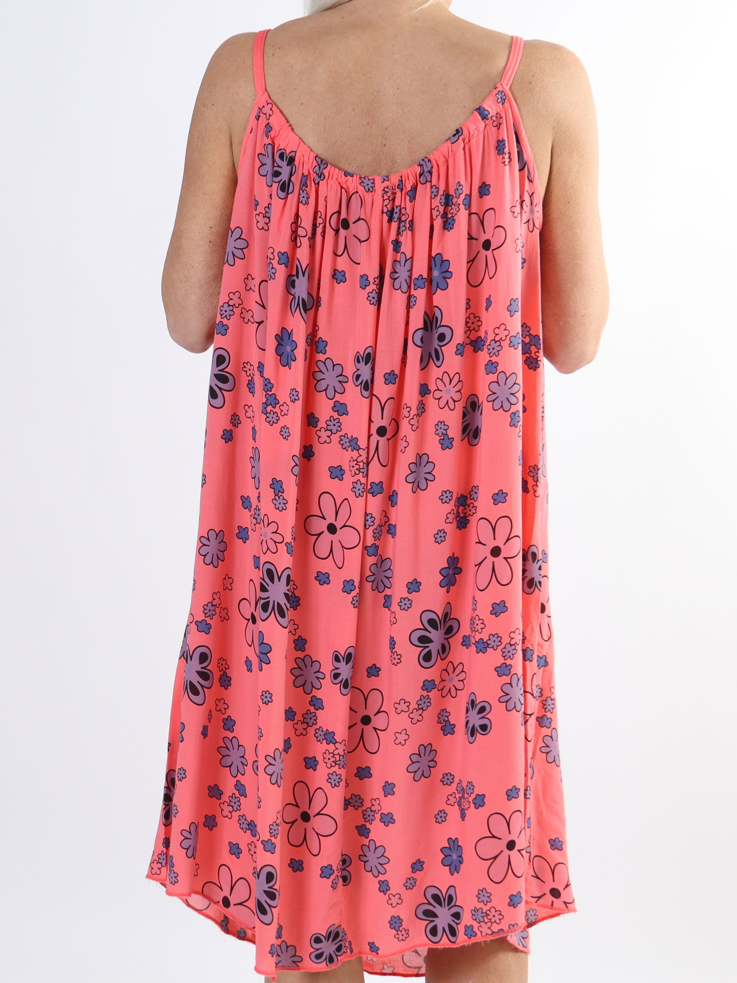 Sunshines Flower - Let plus size kjole i viskose med blomsterprint